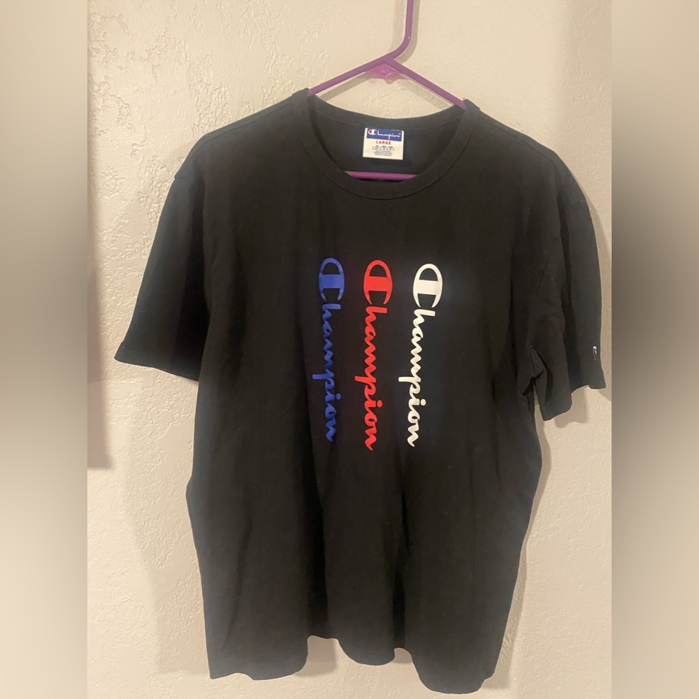 Men’s Large Champion T-shirt Red White and Blue